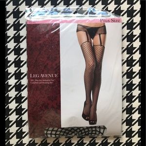 Garterbelt and Stocking Set